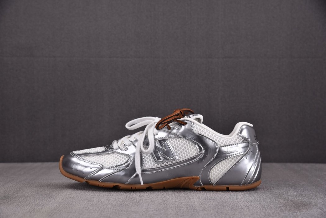 Кроссовки New Balance x MIU MIU NB530