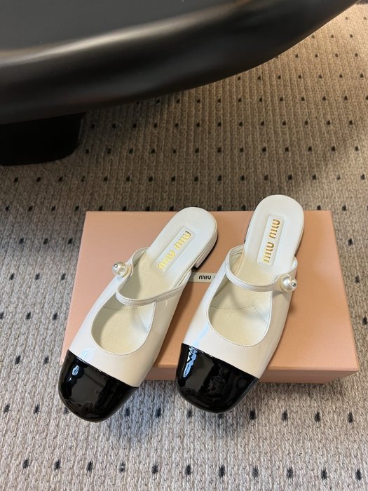 Босоножки фото 3