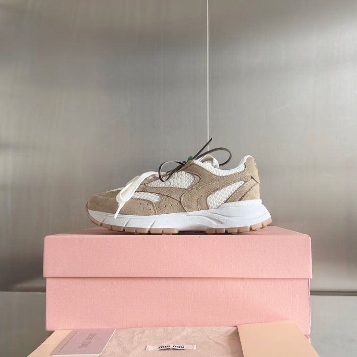 Кроссовки фото 5