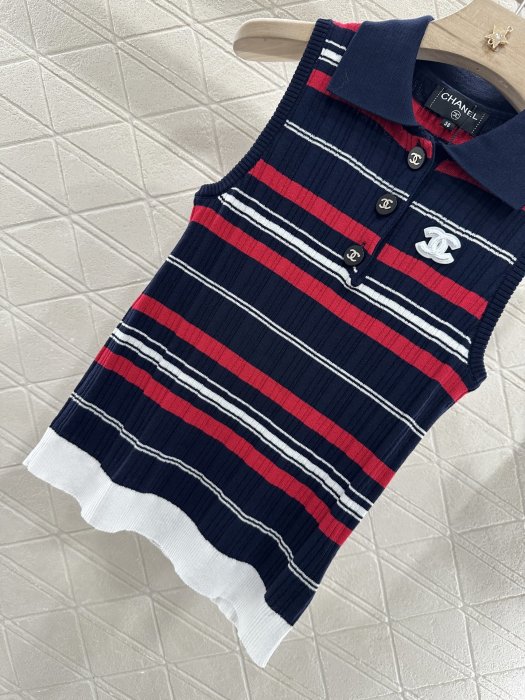 T-shirt women's фото 5