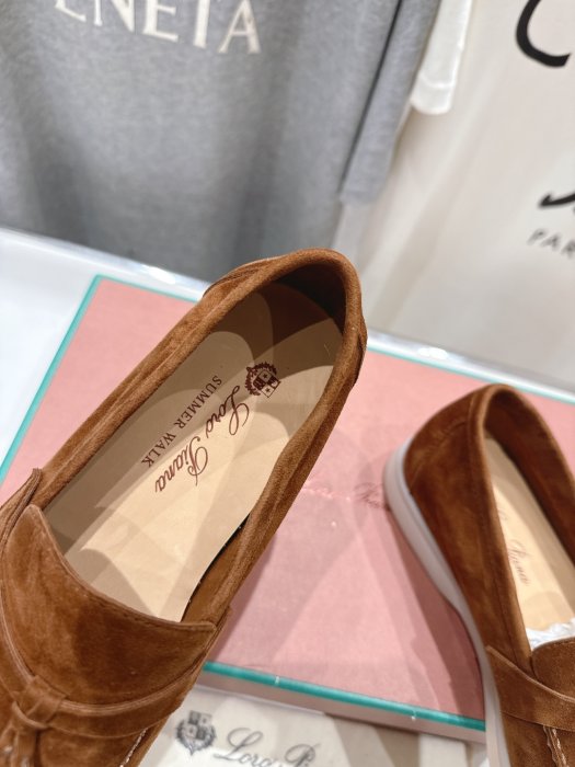 Лоферы женские фото 8