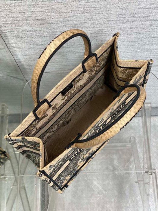 Сумка Book Tote 36 см фото 3