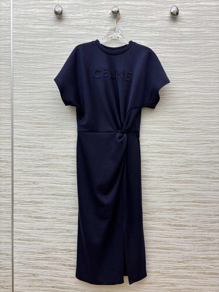 Dress from short sleeves