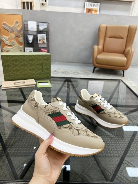 Кросівки чоловічі фото 4