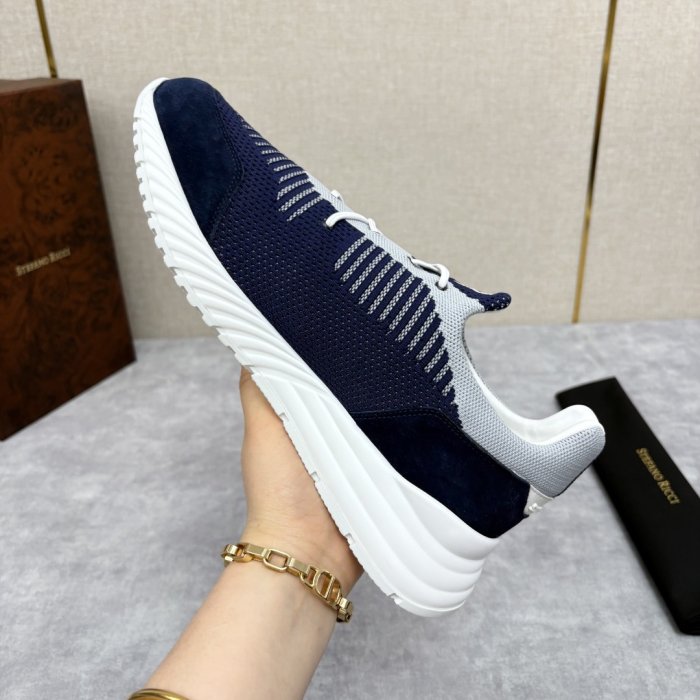 Кросівки фото 9