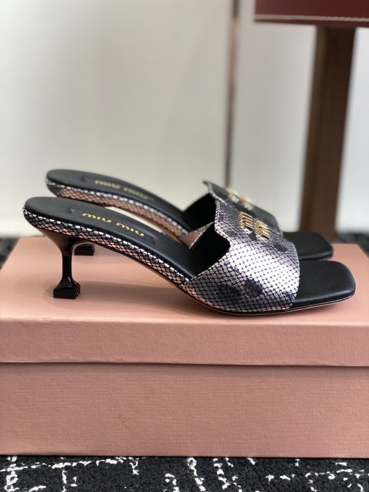 Босоножки фото 2