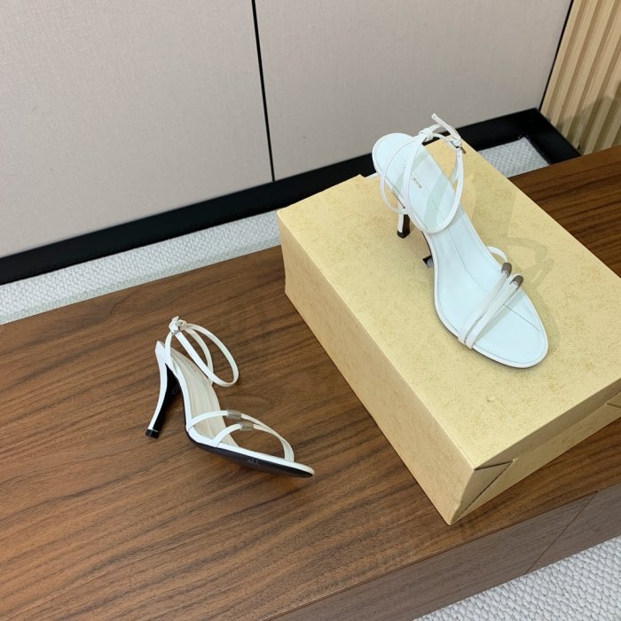 Босоножки фото 7