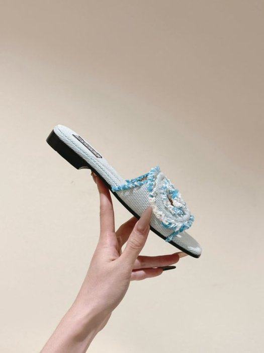 Шлепанцы фото 7