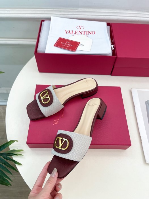 Шльопанці фото 3