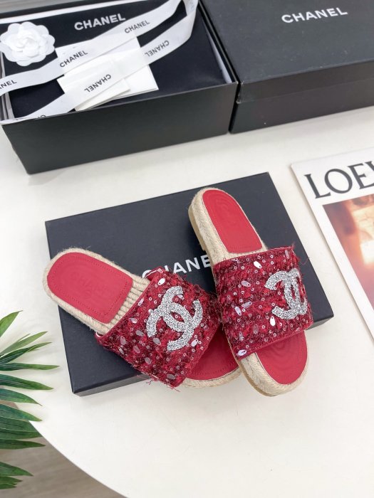 Шлепанцы женские фото 2