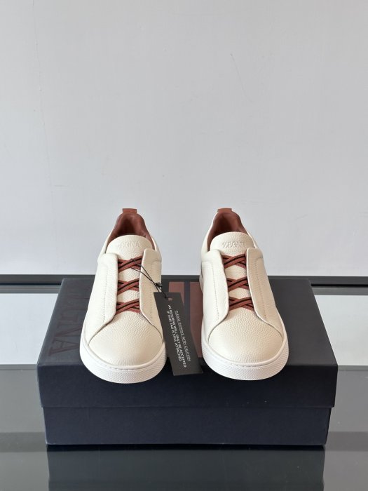 Кросівки чоловічі фото 2