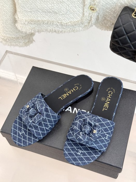 Шлепанцы фото 2