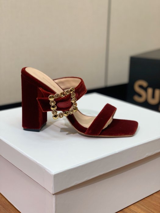 Босоножки фото 3