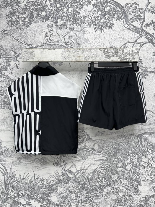 Костюм жіночий фото 7