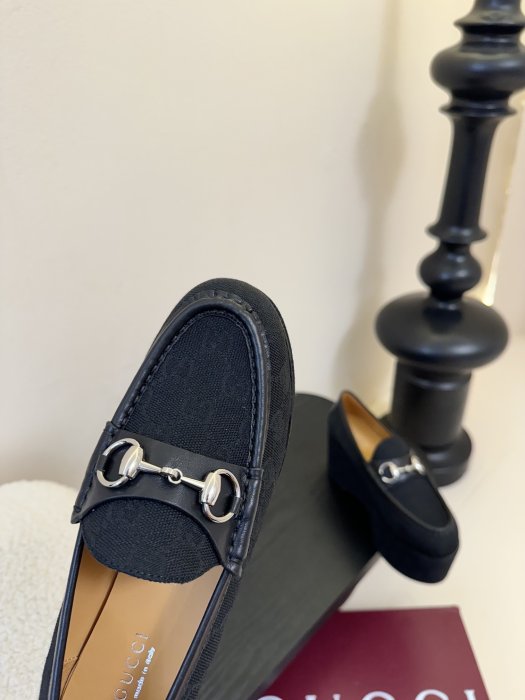 Туфли женские фото 6