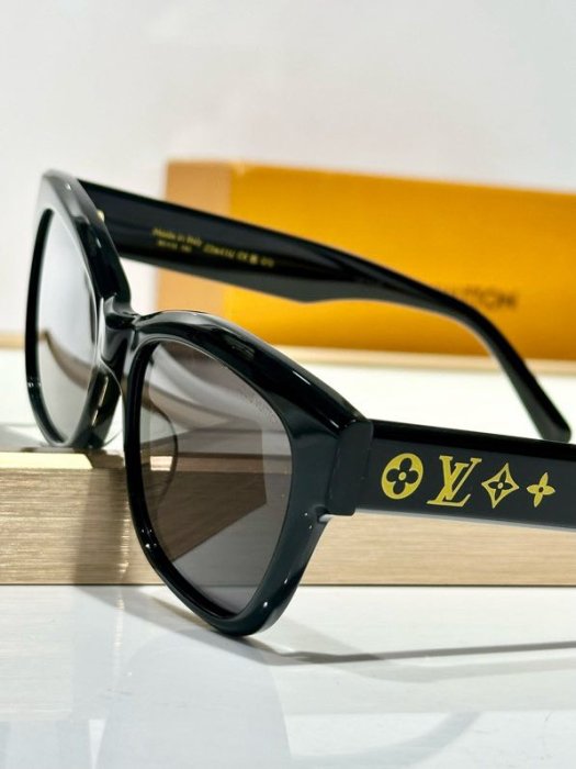 Очки солнцезащитные Z2645U фото 2