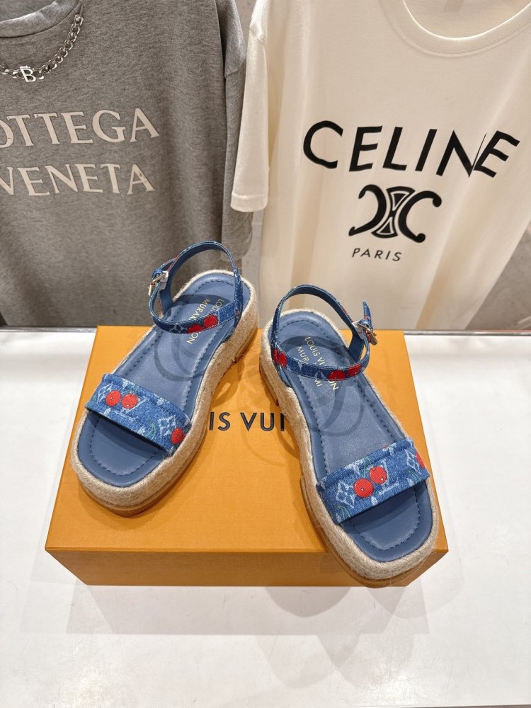 Sandals women's фото 2