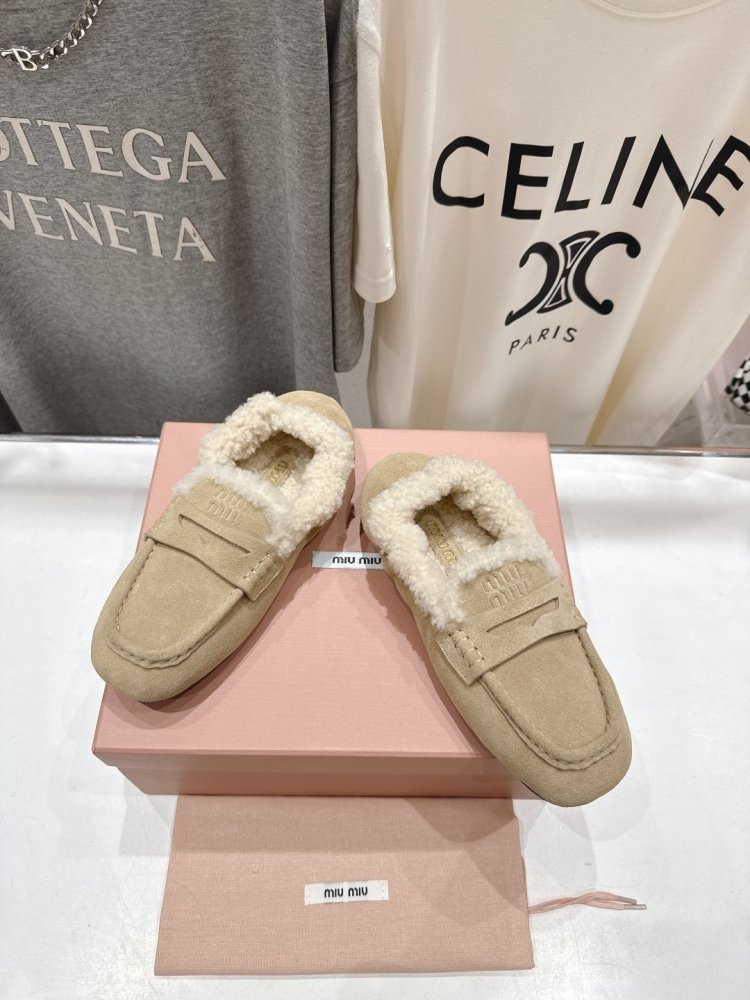 Лоферы женские на меху фото 2