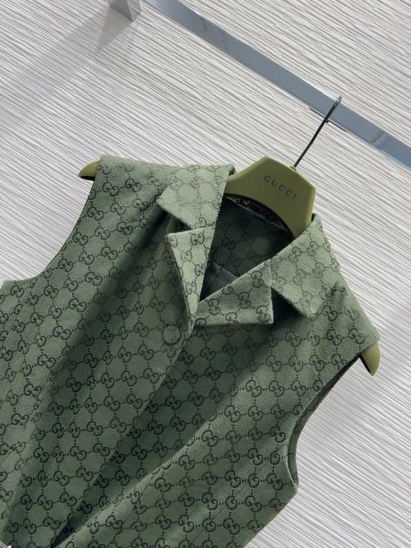 Піджак жіночий без рукавів фото 4