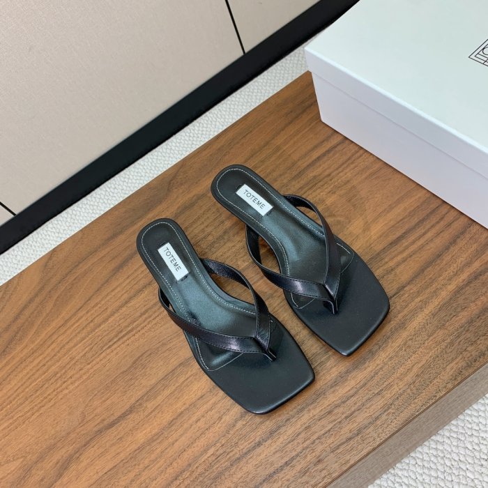 Шлепанцы женские фото 2