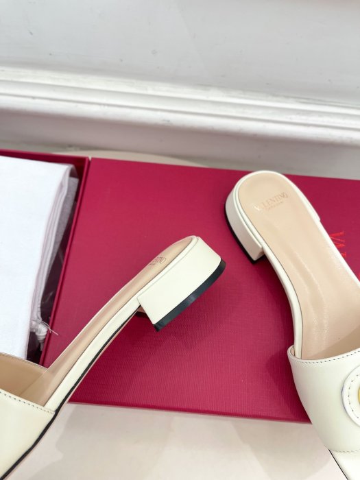 Босоножки фото 7