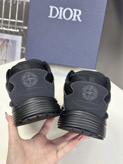 Кроссовки фото 8