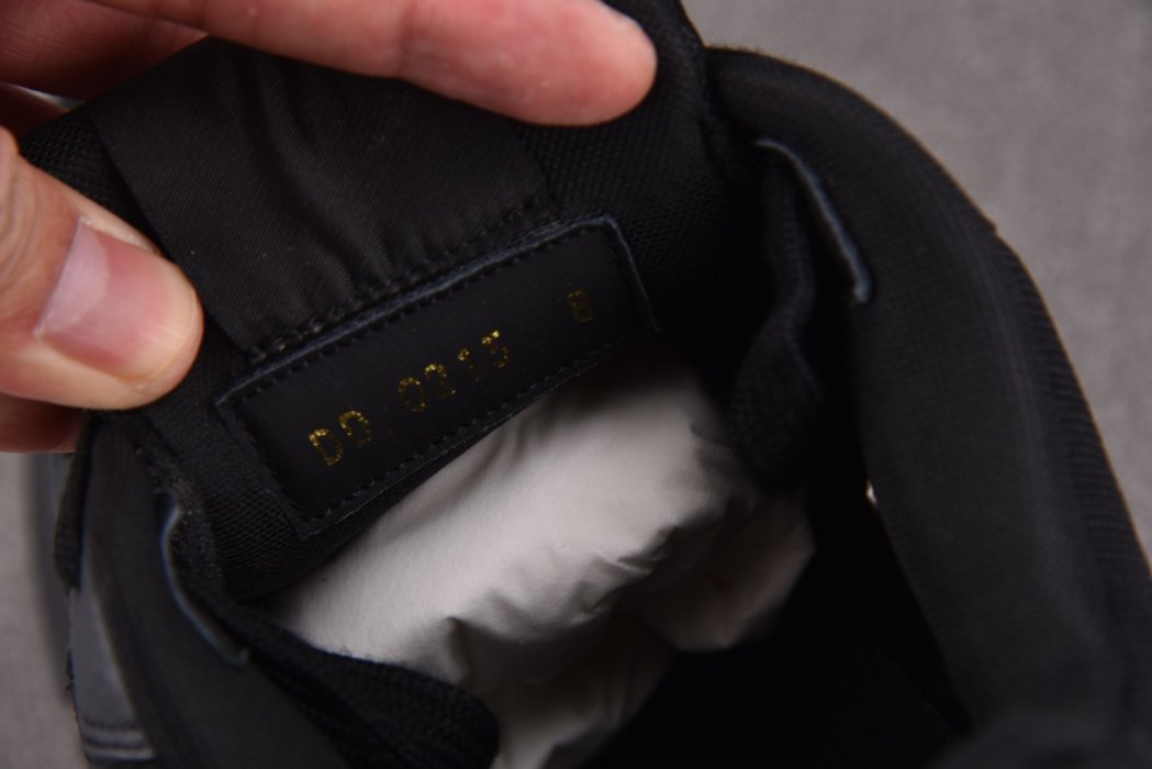 Кроссовки LOUIS VUITTON Classic Black фото 14