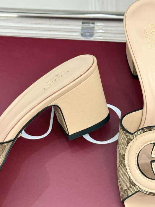 Босоніжки фото 6