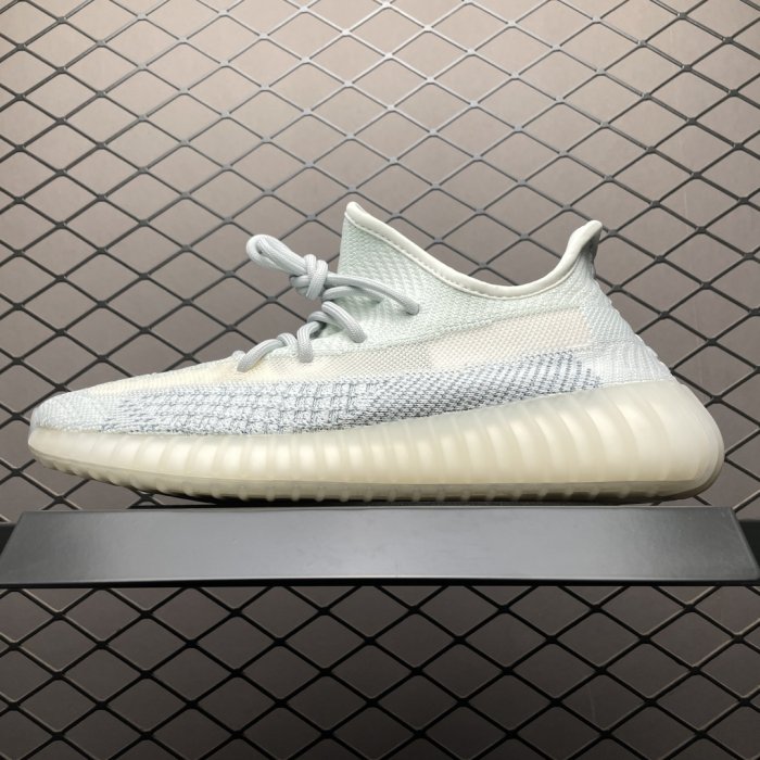 Кроссовки Yeezy Boost 350V2