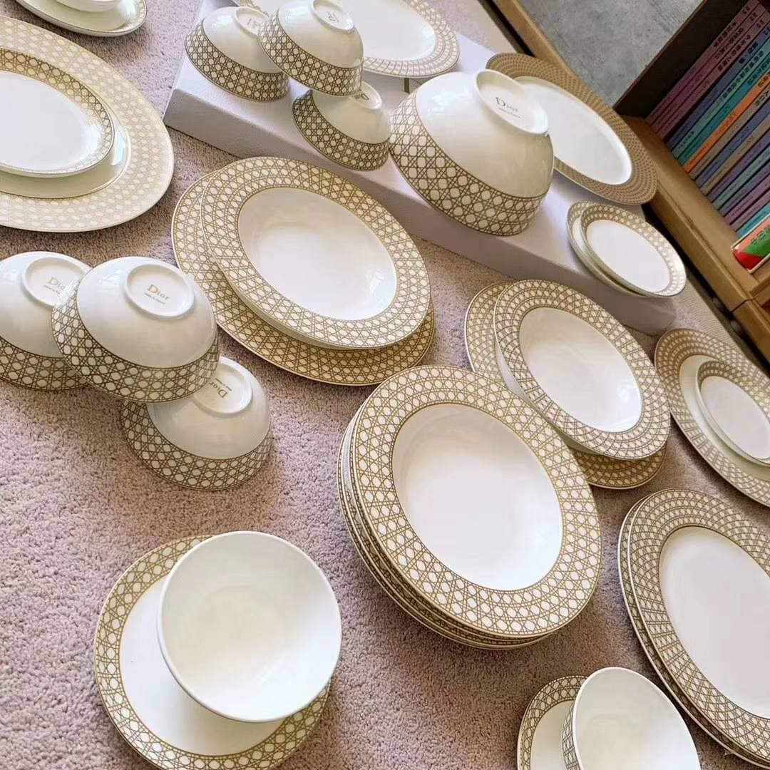 Dior / Set crockery of 33 element (18K frosted gold) фото 2