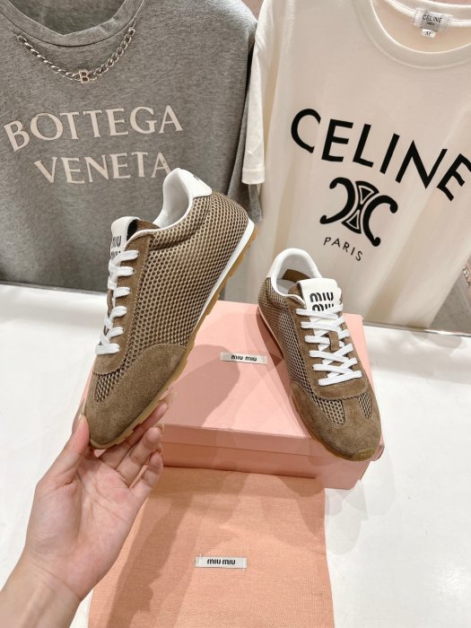 Кроссовки фото 4