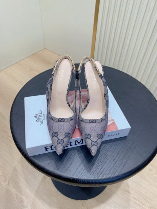 Босоножки фото 2