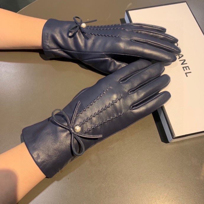Gloves leather women's