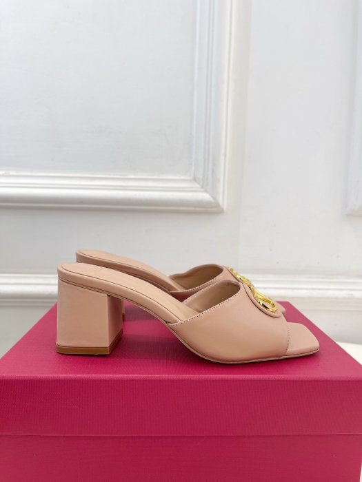 Босоножки фото 2