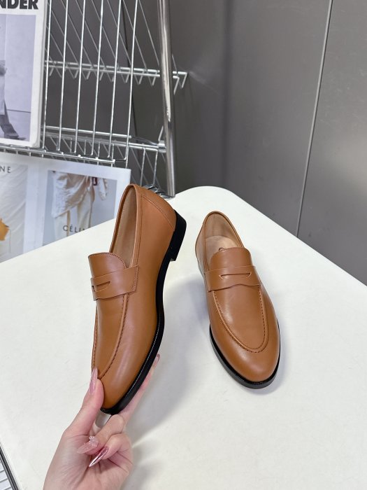 Лоферы женские фото 4