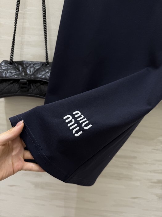 Костюм женский фото 6