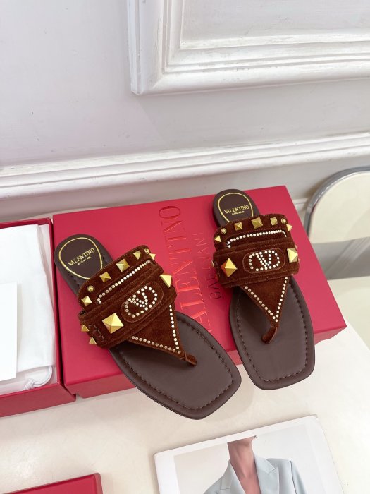 Шльопанці жіночі фото 5