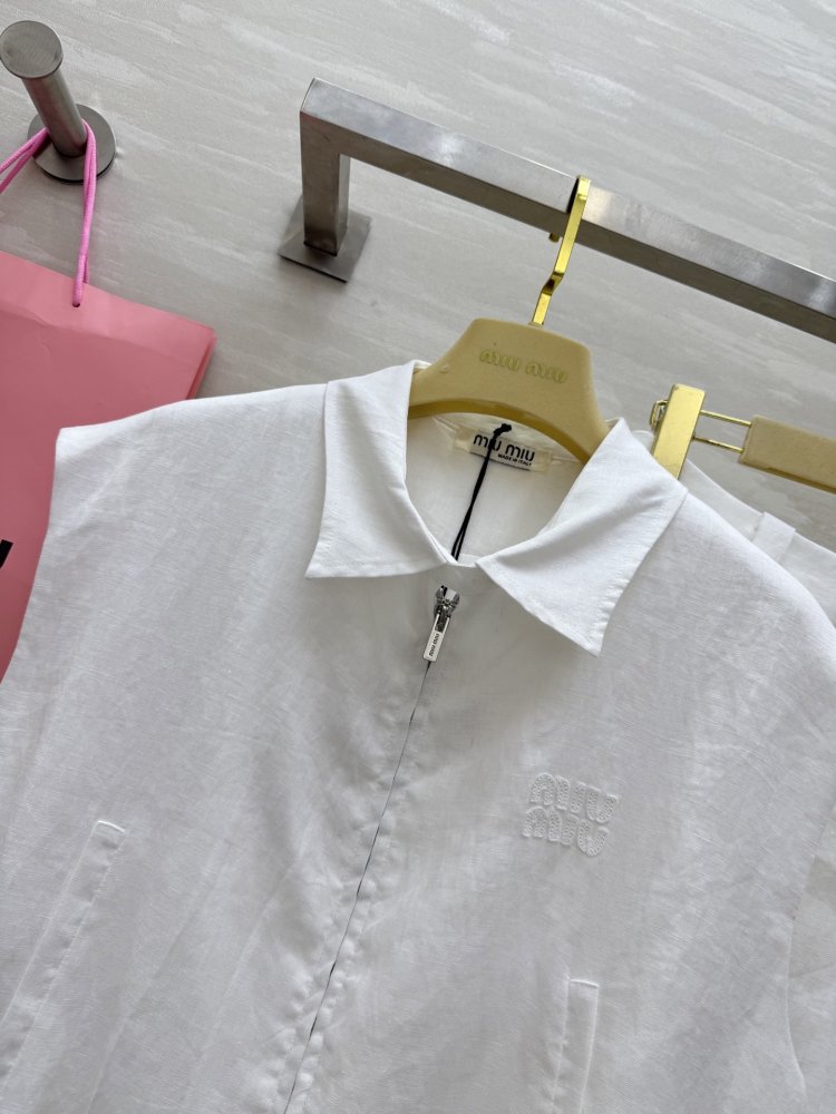 Костюм женский фото 2