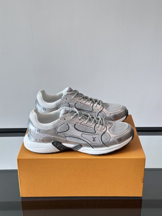 Кроссовки мужские