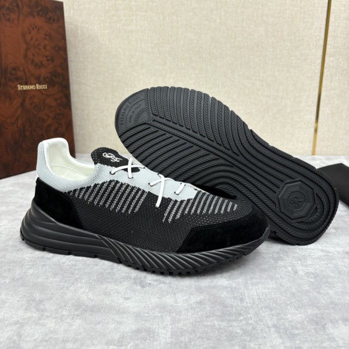 Кросівки фото 5