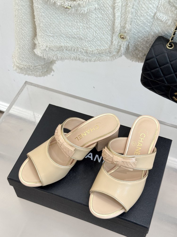 Босоножки фото 2