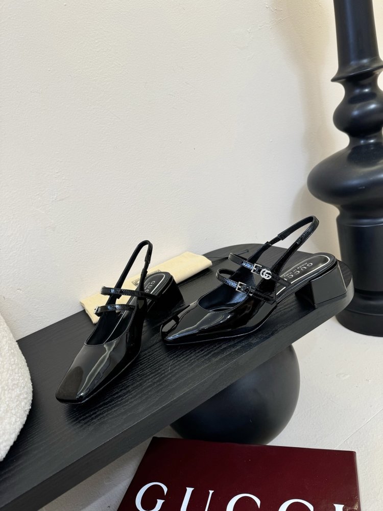 Босоніжки фото 3