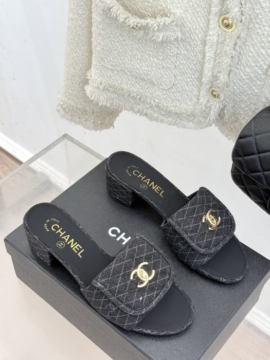 Босоножки фото 3