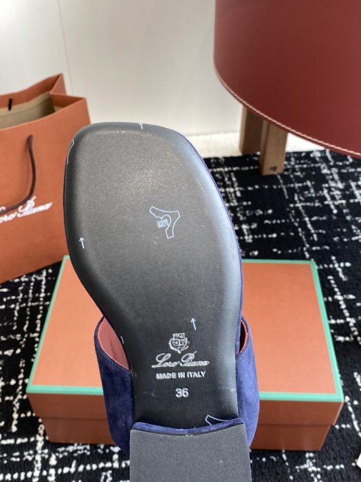 Шлепанцы фото 9