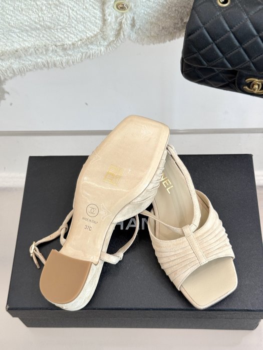 Босоножки фото 9