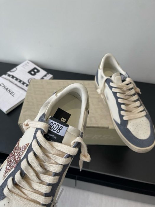 Кроссовки женские фото 9