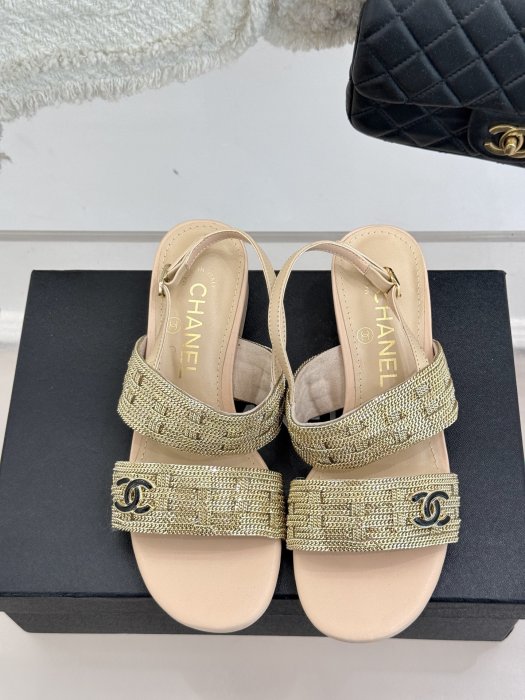 Босоножки фото 4