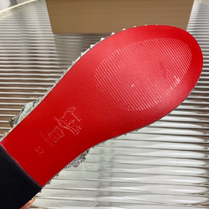 Босоножки фото 7