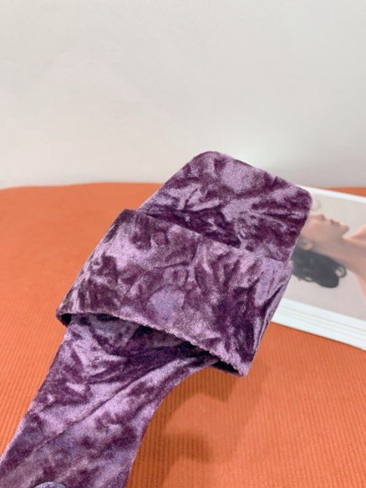 Босоножки фото 5