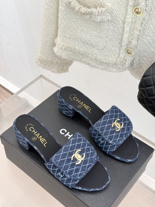 Босоножки фото 3